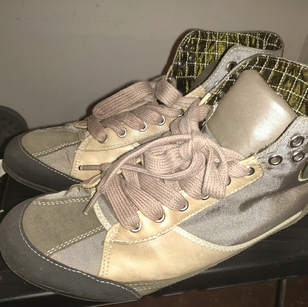 Kenneth Cole shoes